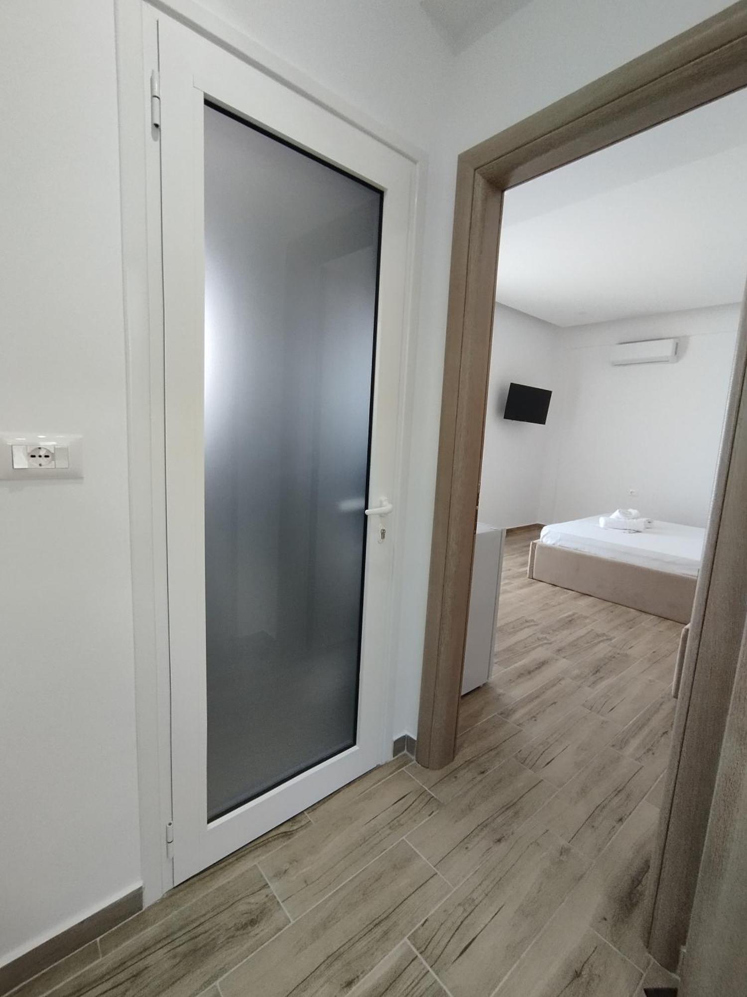 Amente Apartaments Ксамил Екстериор снимка