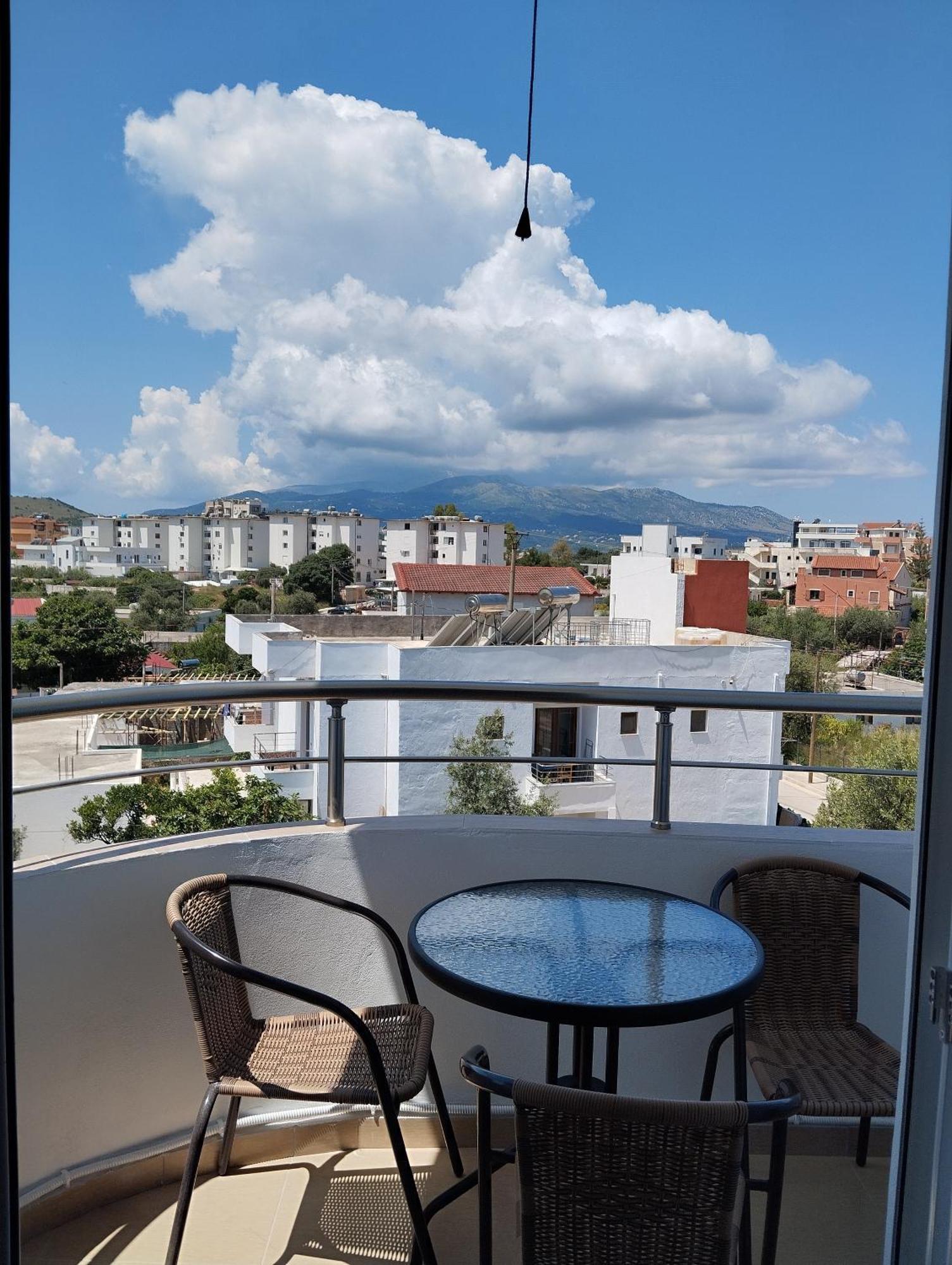 Amente Apartaments Ксамил Екстериор снимка