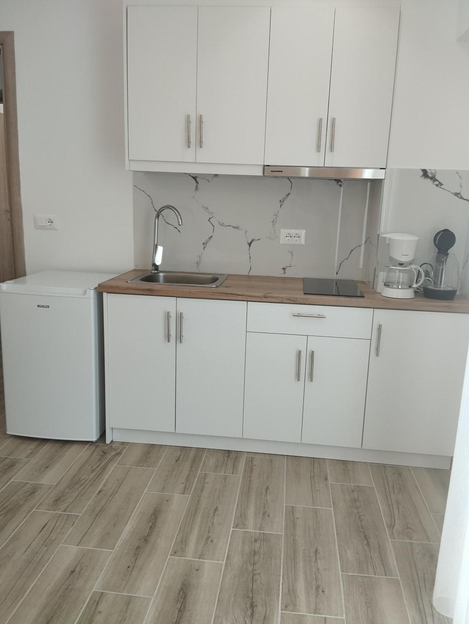 Amente Apartaments Ксамил Екстериор снимка